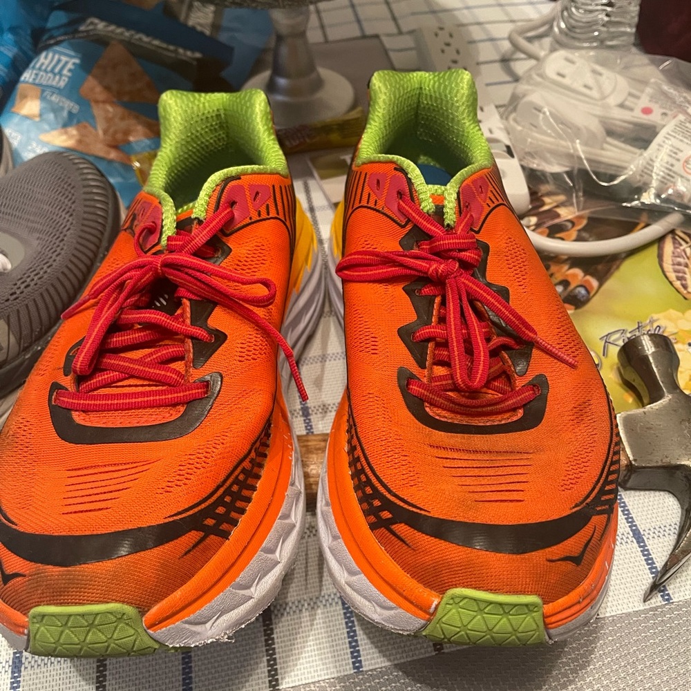 Hoka bondi size 11